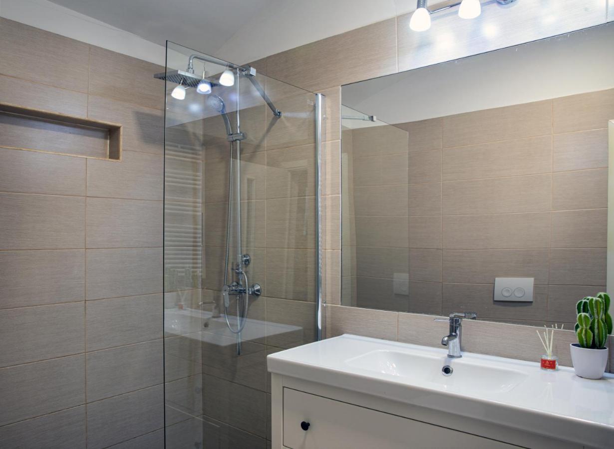 Apartament Agnes ブラショフ エクステリア 写真